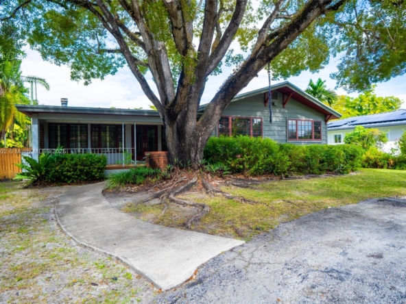 A Vendre_A louer. Annonces immobilieres Miami - Immobilier Résidentiel - A11913502 - A Vendre : 6551 SW 75th Ter, South Miami FL 33143