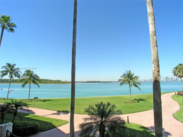 A Vendre_A louer. Annonces immobilieres Miami - Immobilier Résidentiel - A11915573 - A Louer : 4924 Fisher Island Dr #4924, Miami Beach FL 33109