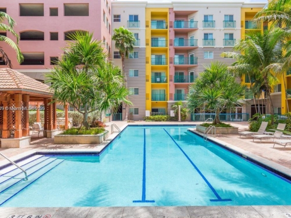 A Vendre_A louer. Annonces immobilieres Miami - Immobilier Résidentiel - A11915779 - A Vendre : 6001 SW 70th St #115, South Miami FL 33143