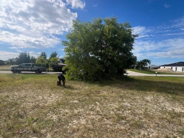 A Vendre_A louer. Annonces immobilieres Miami - Propriété Résidentielle - A11912532 - A Vendre : 3503 SW 15 ave, Cape Coral FL 33914