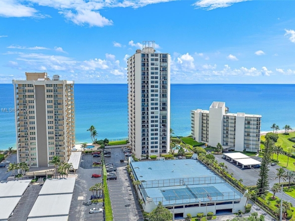 A Vendre_A louer. Annonces immobilieres Miami - Propriété Résidentielle - A11918399 - A Vendre : 5420 N Ocean Dr #305, Singer Island FL 33404