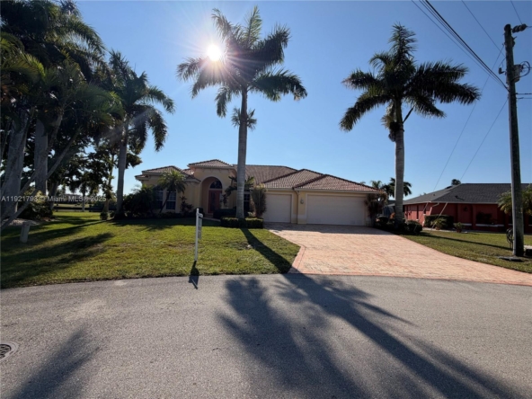 A Vendre_A louer. Annonces immobilieres Miami - Property Residential - A11921793 - A Vendre : 202 SW 42ND ST, Cape Coral FL 33914