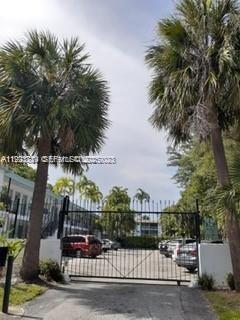 A Vendre_A louer. Annonces immobilieres Miami - Property Residential - A11923789 - A Vendre : 645 NE 77th St #8, Miami FL 33138
