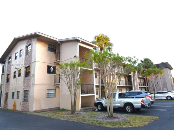 A Vendre_A louer. Annonces immobilieres Miami - Propriété Résidentielle - A11923883 - A Vendre : 3361 NW 85th Ave #201, Coral Springs FL 33065