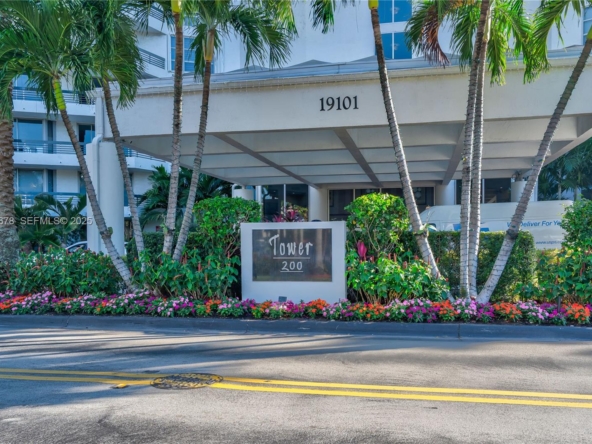 A Vendre_A louer. Annonces immobilieres Miami - Immobilier Résidentiel - A11921678 - A Vendre : 19101 NE 36th Ct #3008, Aventura FL 33180