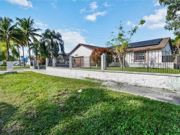 A Vendre_A louer. Annonces immobilieres Miami - Property Residential - A11929610 - A Vendre : 13731 SW 284th St, Homestead FL 33033