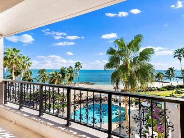 A Vendre_A louer. Annonces immobilieres Miami - Immobilier Résidentiel - A11928074 - A Vendre : 7947 Fisher Island Dr #7947, Miami Beach FL 33109