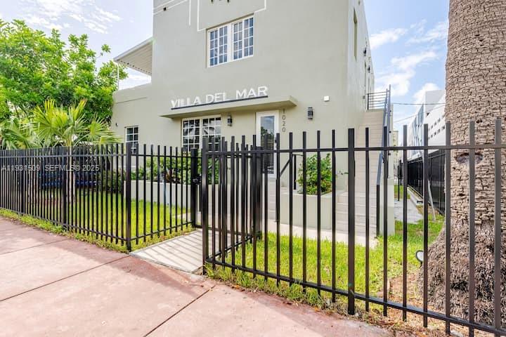 A Vendre_A louer. Annonces immobilieres Miami - Property Residential - A11931509 - A Vendre : 1020 6th St, Miami Beach FL 33139