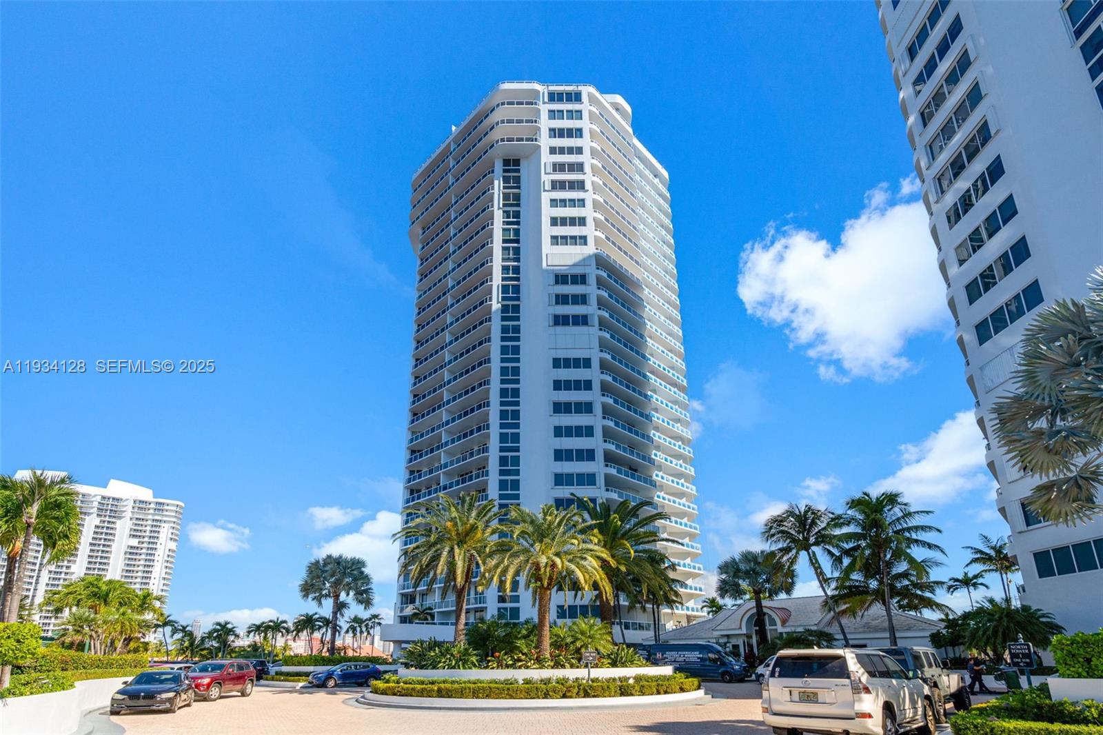 A Vendre_A louer. Annonces immobilieres Miami - Property Residential - A11934128 - A Louer : 3801 NE 207th St #603, Aventura FL 33180