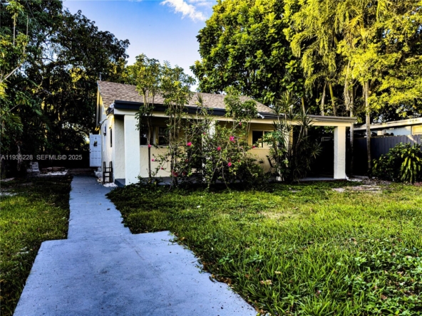 A Vendre_A louer. Annonces immobilieres Miami - Immobilier Résidentiel - A11935228 - A Vendre : 2469 SW 15th Street, Miami FL 33145