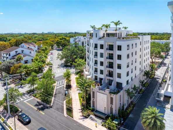 A Vendre_A louer. Annonces immobilieres Miami - Immobilier Résidentiel - A11936600 - A Louer : 701 Valencia Ave #505, Coral Gables FL 33134