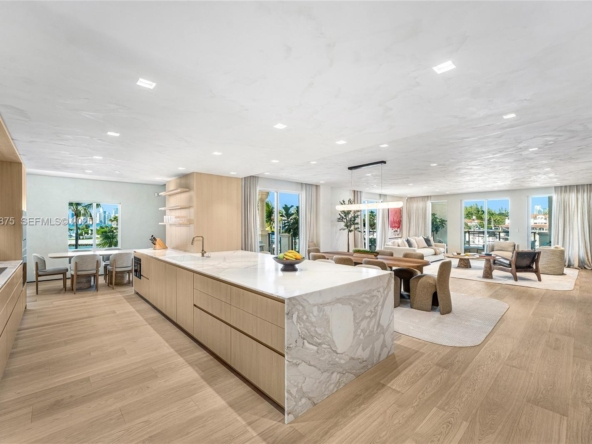 A Vendre_A louer. Annonces immobilieres Miami - Immobilier Résidentiel - A11936875 - A Vendre : 2521 Fisher Island Dr #6201, Miami Beach FL 33109