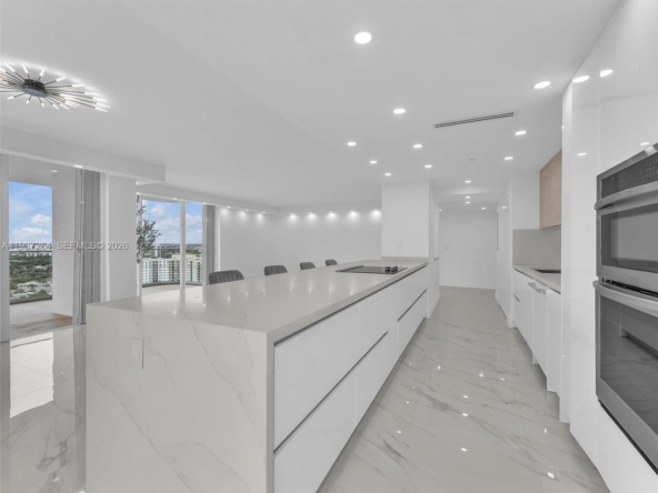 A Vendre_A louer. Annonces immobilieres Miami - Property Residential - A11937264 - A Vendre : 19707 Turnberry way #25D, Aventura FL 33180