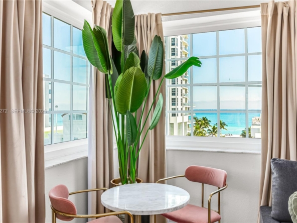 A Vendre_A louer. Annonces immobilieres Miami - Immobilier Résidentiel - A11937272 - A Vendre : 4130 Collins Ave #703, Miami Beach FL 33140