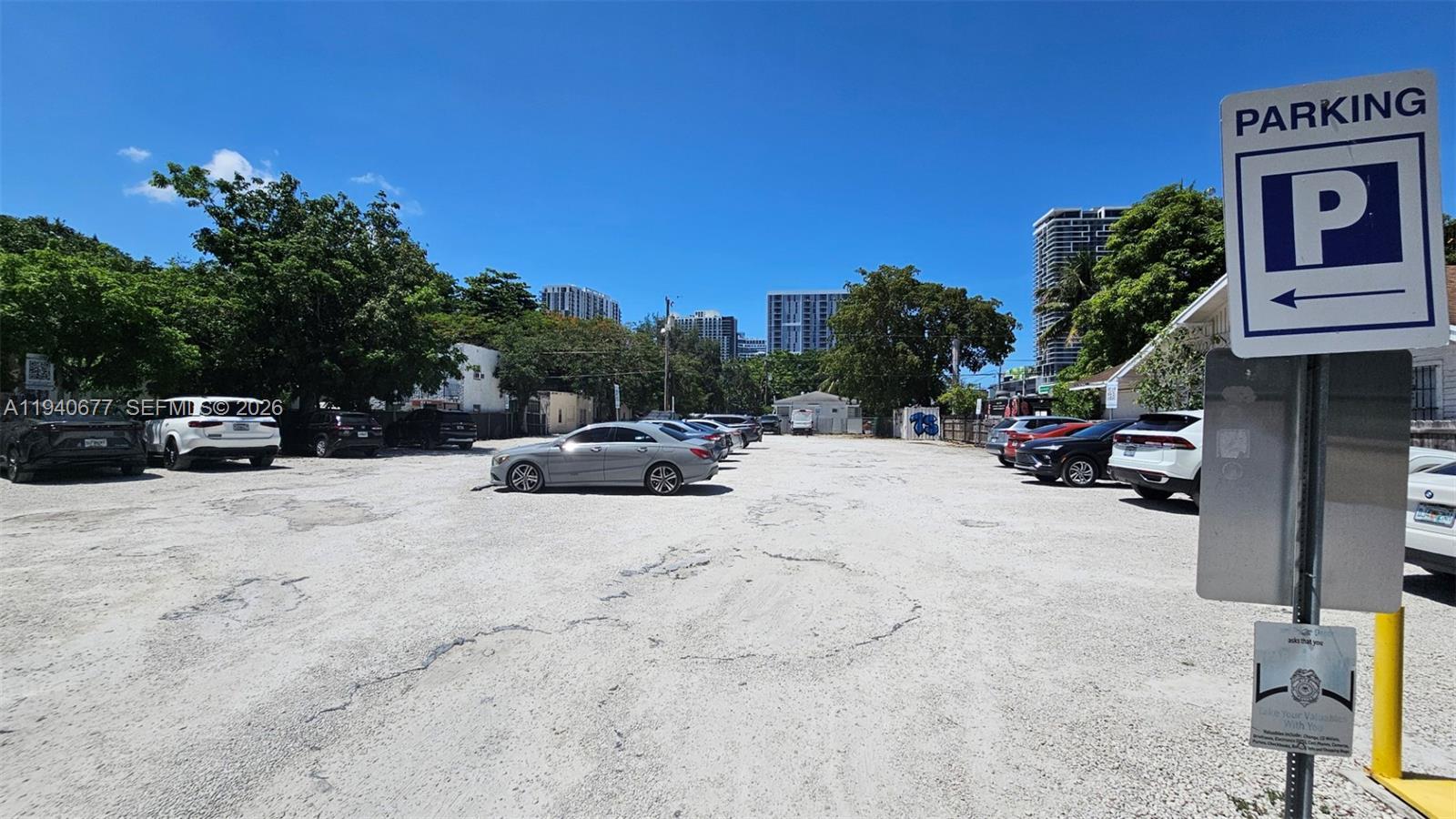 A Vendre_A louer. Annonces immobilieres Miami - Property Residential - A11940677 - Bail Commercial : 190 NE 26th St, Miami FL 33137