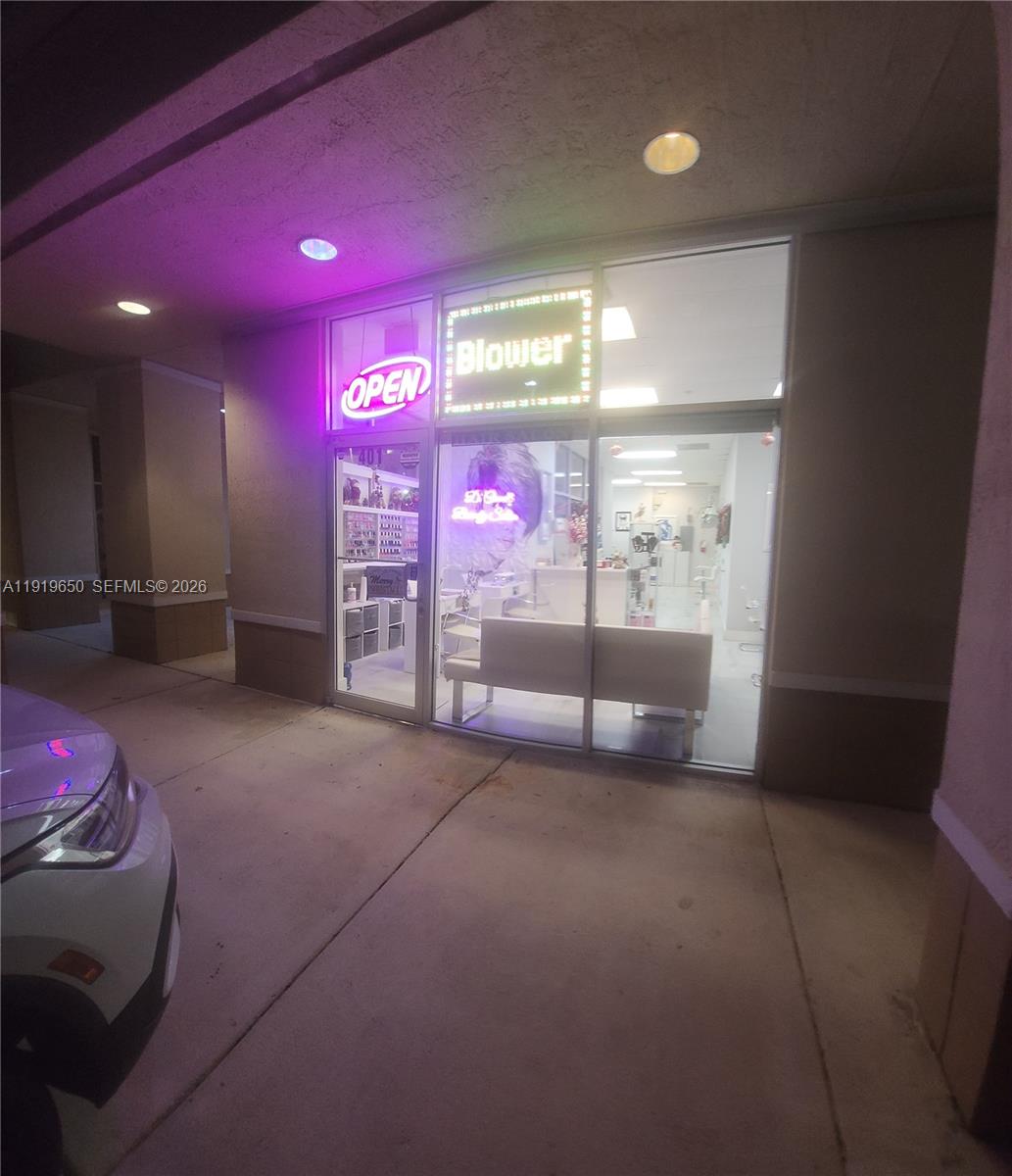 A Vendre_A louer. Annonces immobilieres Miami - Property Residential - A11919650 - A Vendre : 14713 SW 42nd St #401, Miami FL 33185