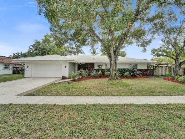 A Vendre_A louer. Annonces immobilieres Miami - Property Residential - A11942075 - A Vendre : 7420 SW 13th St, Plantation FL 33317