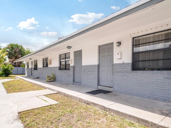 A Vendre_A louer. Annonces immobilieres Miami - Immobilier Résidentiel - A11940656 - A Vendre : 4030 SW 19th St, West Park FL 33023