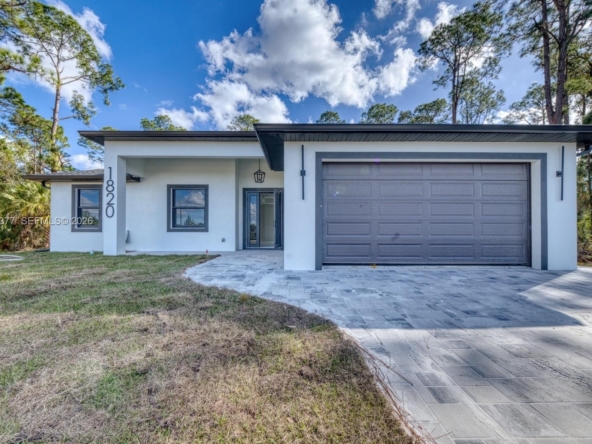 A Vendre_A louer. Annonces immobilieres Miami - Propriété Résidentielle - A11931377 - A Vendre : 1820 Edward, Lehigh Acres FL 33972