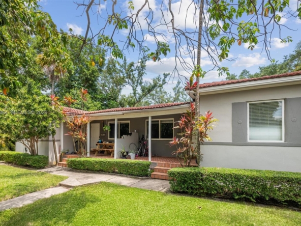 A Vendre_A louer. Annonces immobilieres Miami - Immobilier Résidentiel - A11940364 - A Vendre : 11105 NE 9th Ave, Biscayne Park FL 33161