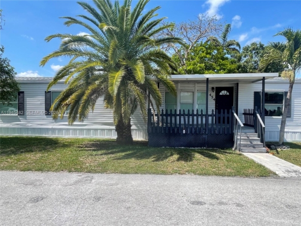 A Vendre_A louer. Annonces immobilieres Miami - Propriété Résidentielle - A11945482 - A Vendre : 19800 SW 180th Ave unit 454, Miami FL 33187