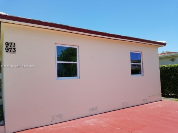 A Vendre_A louer. Annonces immobilieres Miami - Immobilier Résidentiel - A11944410 - A Vendre : 971 79th Ter, Miami Beach FL 33141