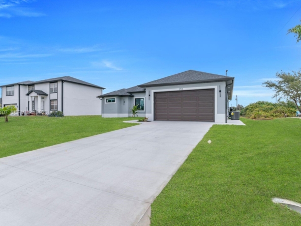 À vendre. Annonces immobilières Miami - Propriété résidentielle - A11947107 - À vendre&nbsp;: 3514 2nd Street SW, Lehigh Acres, FL 33976