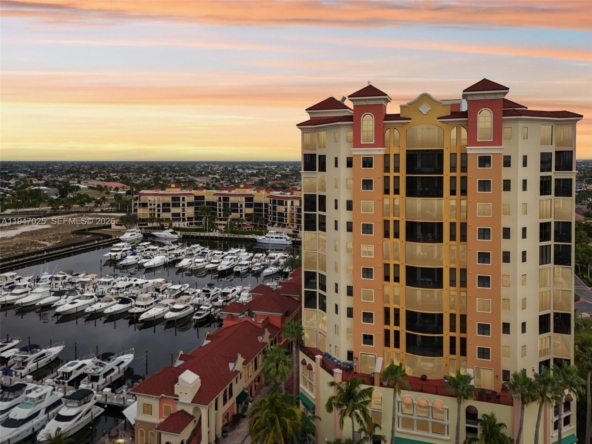 A Vendre_A louer. Annonces immobilieres Miami - Property Residential - A11947025 - A Vendre : 5781 CAPE HARBOUR DR #903, Cape Coral FL 33914