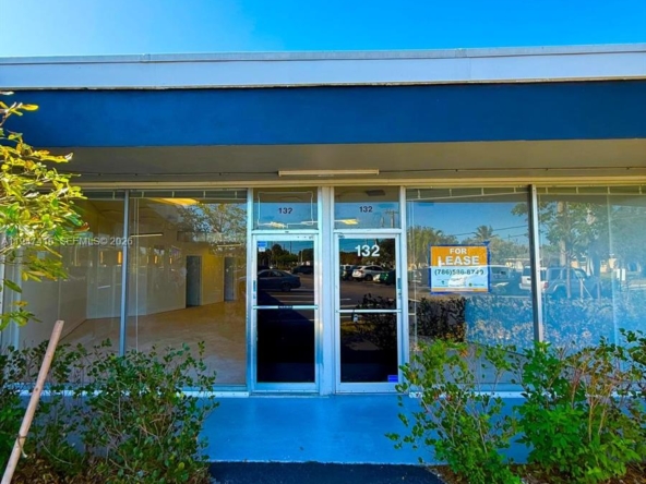 A Vendre_A louer. Annonces immobilieres Miami - Property Residential - A11947416 - Bail Commercial : 100 SW 15th St, Pompano Beach FL 33060