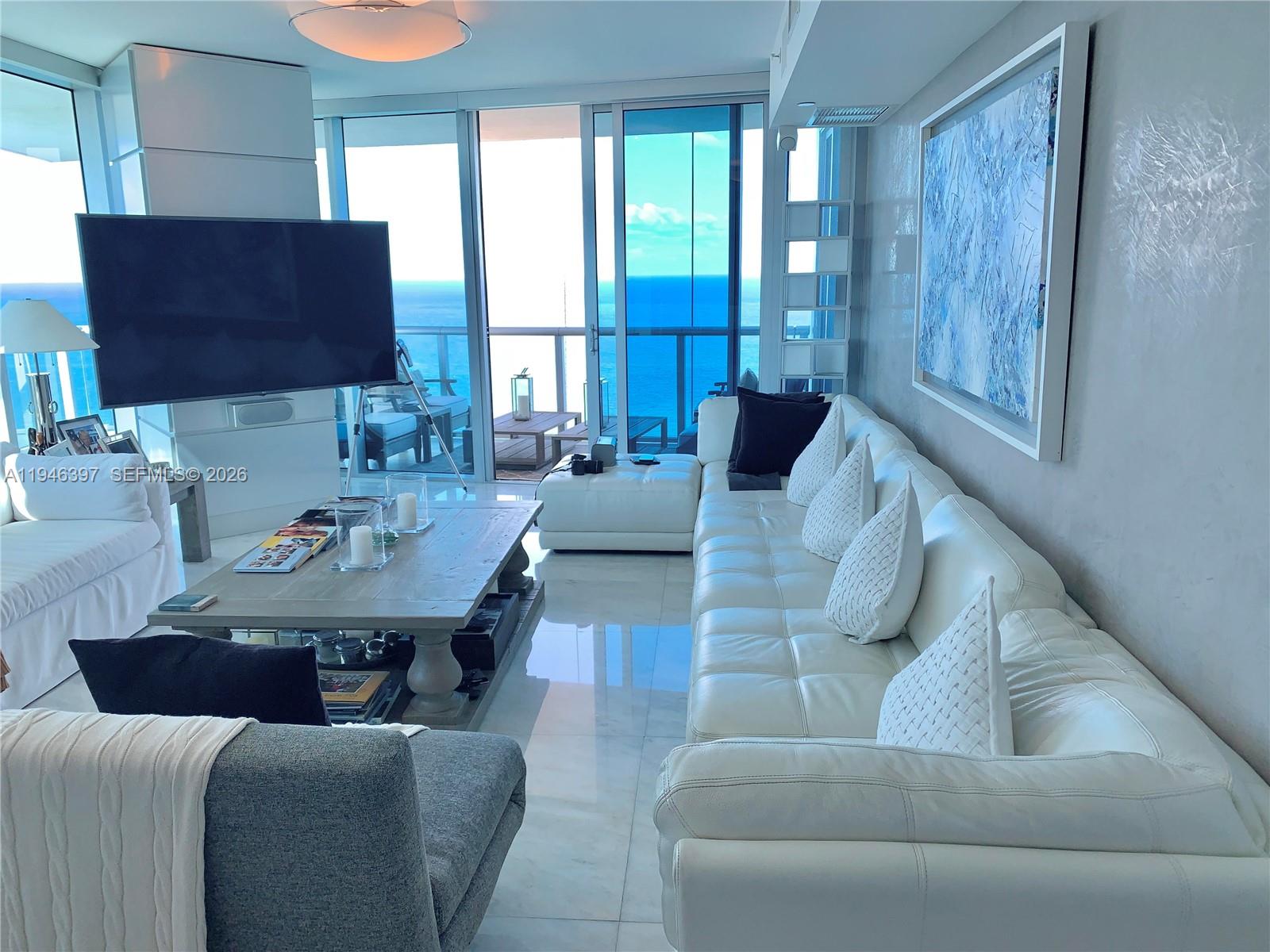 A Vendre_A louer. Annonces immobilieres Miami - Property Residential - A11946397 - A Vendre : 17001 Collins Ave #3808, Sunny Isles Beach FL 33160