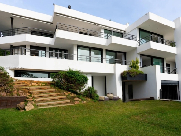 A Vendre_A louer. Annonces immobilieres Miami - Property Residential - A11947732 - A Vendre : 134 Calle del Reposo, Ibiza, SPAIN, NJ 07819