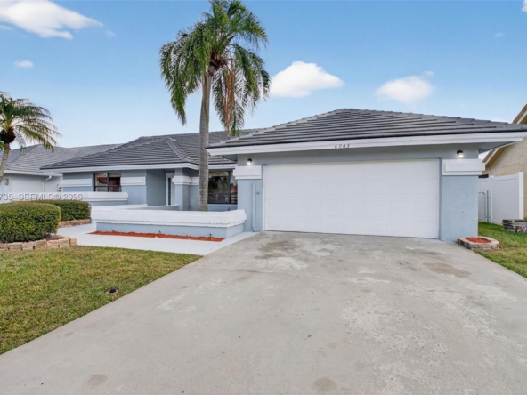 A Vendre_A louer. Annonces immobilieres Miami - Propriété Résidentielle - A11947735 - A Louer : 6043 Sunberry Circle, Boynton Beach FL 33437