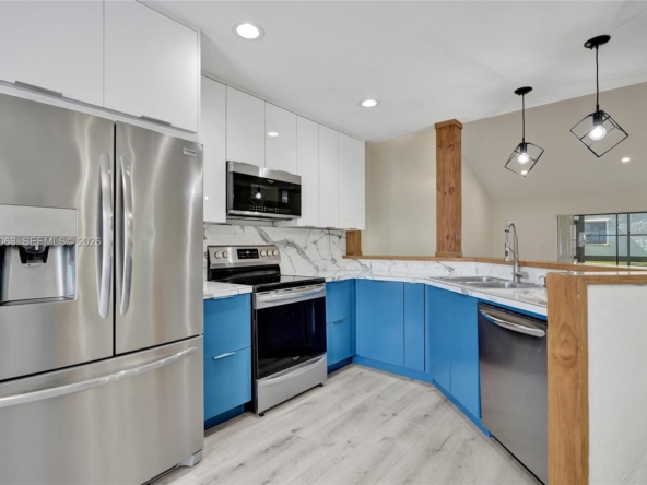 A Vendre_A louer. Annonces immobilieres Miami - Property Residential - A11949063 - A Vendre : 155 Love Cres, Royal Palm Beach FL 33411