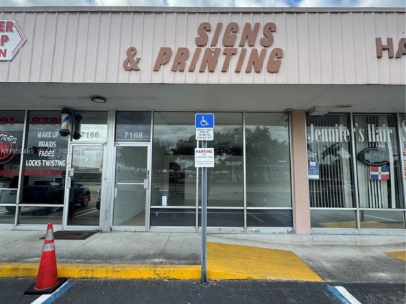 A Vendre_A louer. Annonces immobilieres Miami - Propriété Résidentielle - A11950485 - Bail Commercial : 7150 Pembroke Rd #7168, Miramar FL 33023