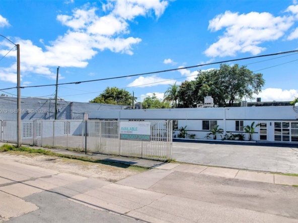 A Vendre_A louer. Annonces immobilieres Miami - Immobilier Résidentiel - A11950970 - A Vendre : 1822 NW 22nd St, Miami FL 33142