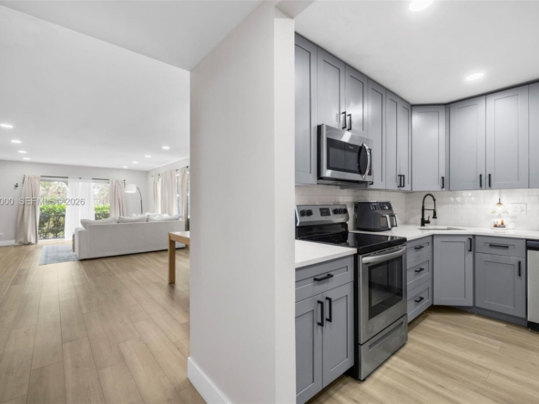 A Vendre_A louer. Annonces immobilieres Miami - Immobilier Résidentiel - A11948000 - A Vendre : 6100 S Falls Cir Dr #101, Lauderhill FL 33319