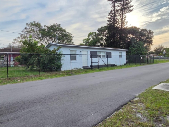 A Vendre_A louer. Annonces immobilieres Miami - Immobilier Résidentiel - A11950737 - A Vendre : 1430 NW 7th St, Fort Lauderdale FL 33311