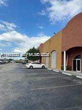 A Vendre_A louer. Annonces immobilieres Miami - Immobilier Résidentiel - A11951235 - Bail Commercial : 2970 W 84th St #6, Hialeah FL 33018